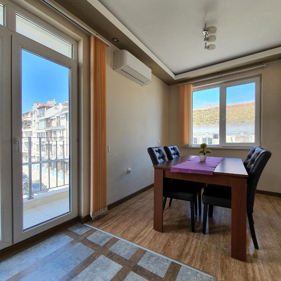 High Esteta Grand Apartment Бургас Екстериор снимка